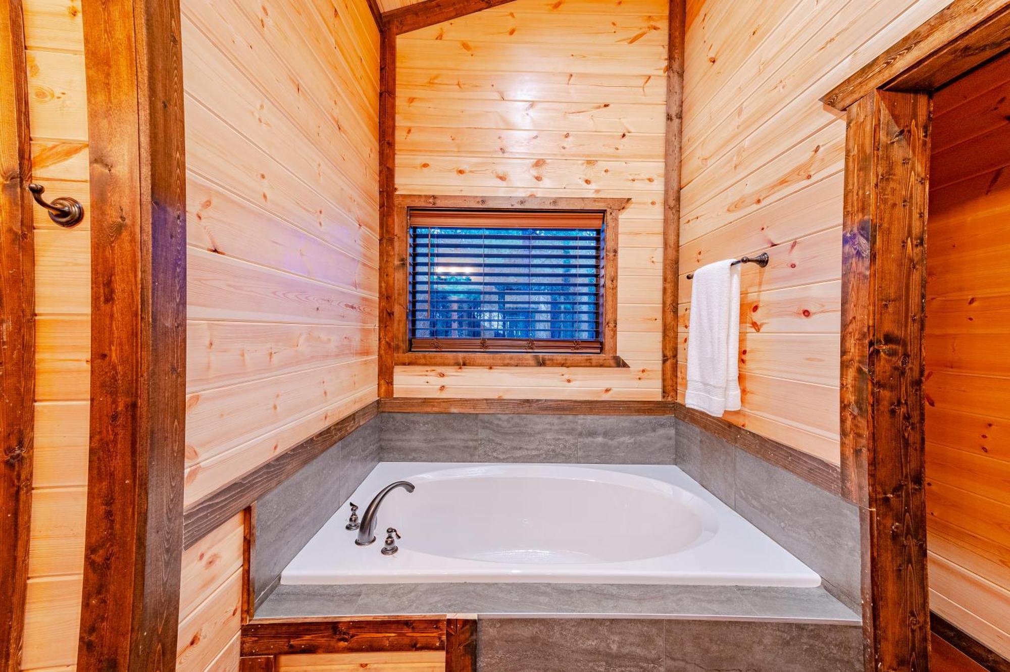 The Luxurious Blue Sky Lodge Is Epic! Broken Bow Extérieur photo