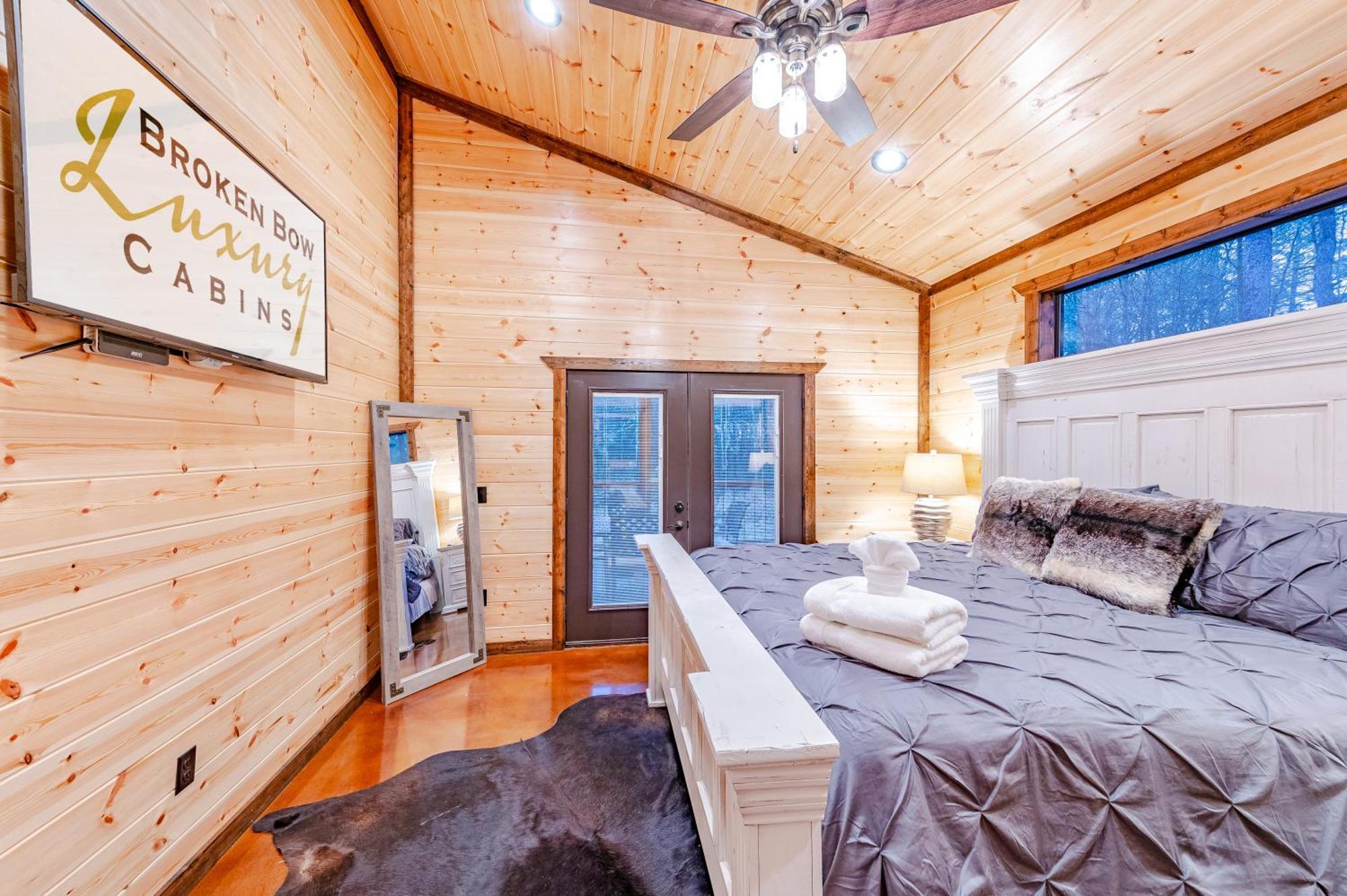 The Luxurious Blue Sky Lodge Is Epic! Broken Bow Extérieur photo