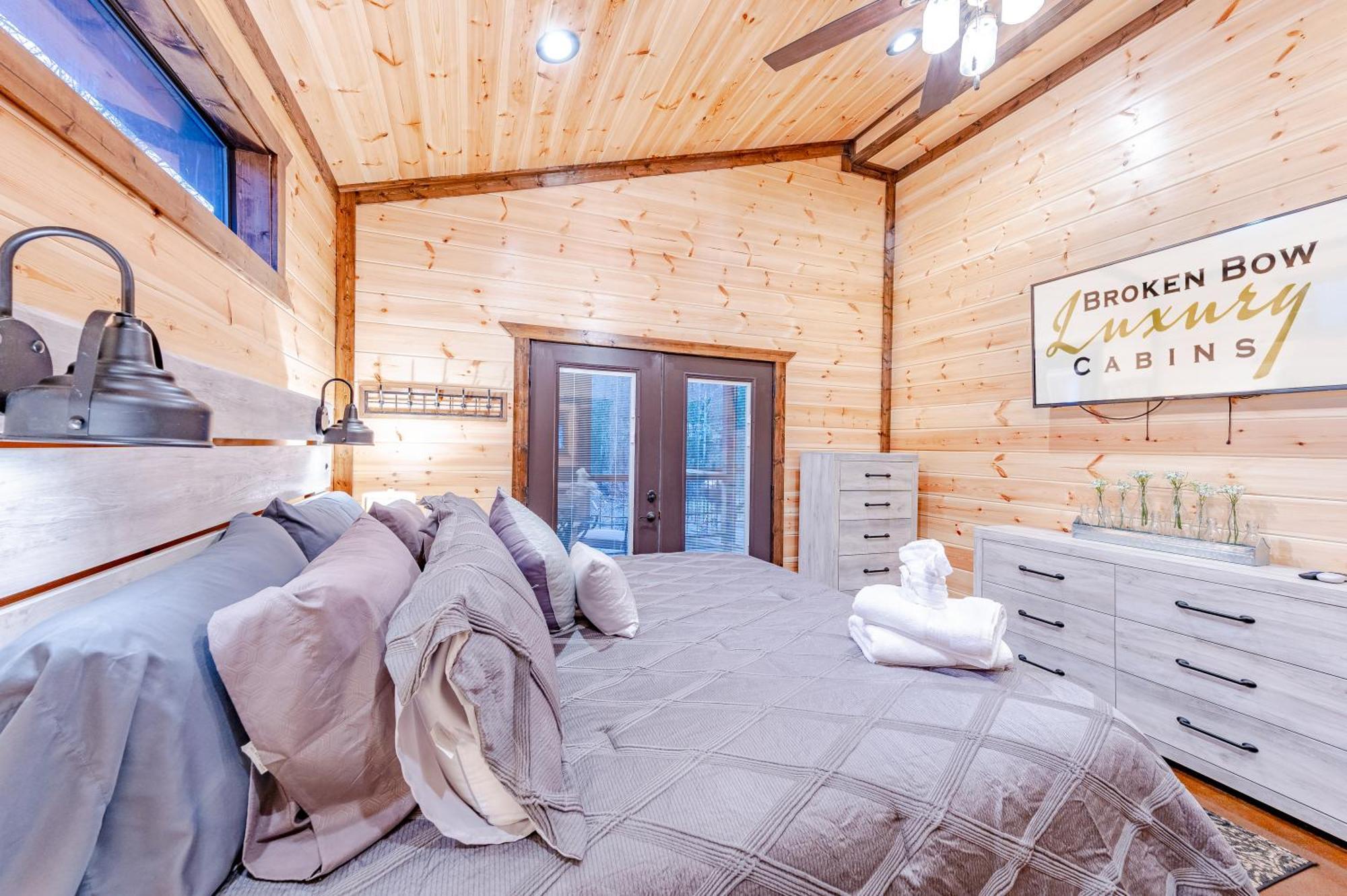 The Luxurious Blue Sky Lodge Is Epic! Broken Bow Extérieur photo